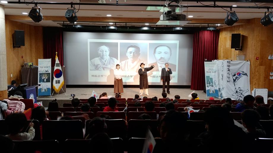 도서관 1관1단 동극공연(연씨네아리랑)