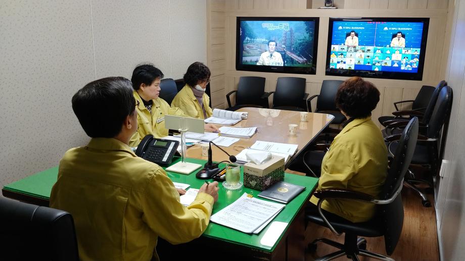 코로나19 확산대응 관련 총리주재 영상회의