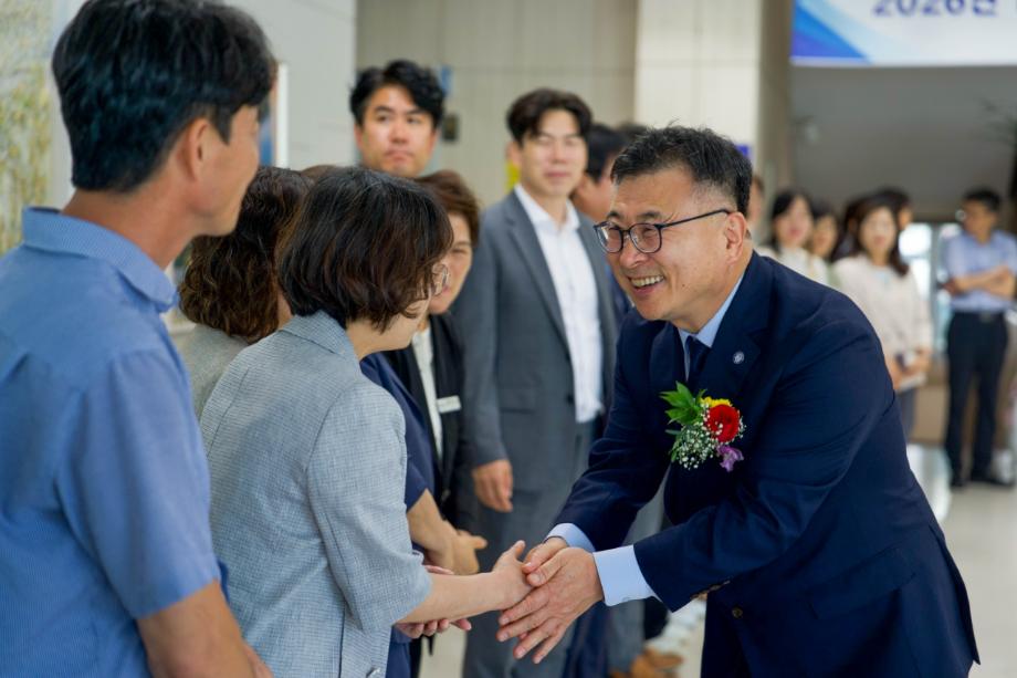 김두환 증평부군수, 35년 공직 마침표...“증평의 성장 함께해 영광”