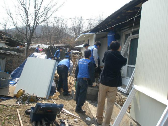 코레일 건축봉사단, 도안면 거주 독거노인 집수리 봉사활동 펼쳐