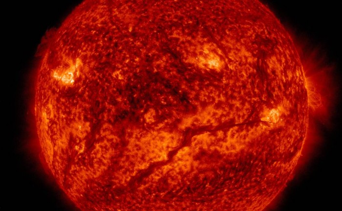 태양-과 같은 별은 초기 지구의 생명의 핵심 요소인 자기장을 보여준다.