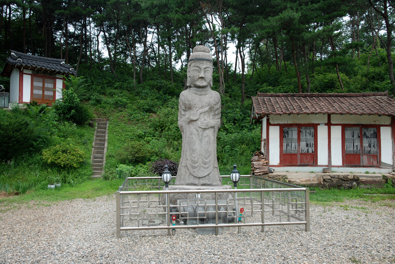 증평 광덕사 석조여래입상(曾坪 光德寺 石造如來立像)