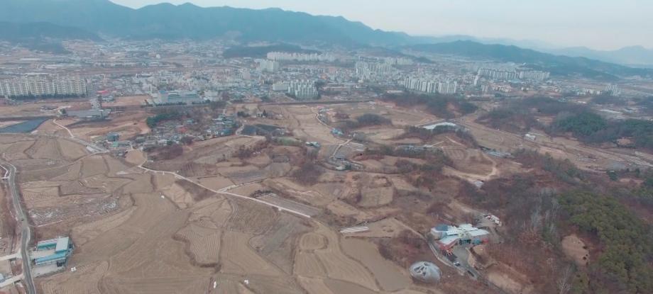 종합운동장 및 초중산업단지 부지